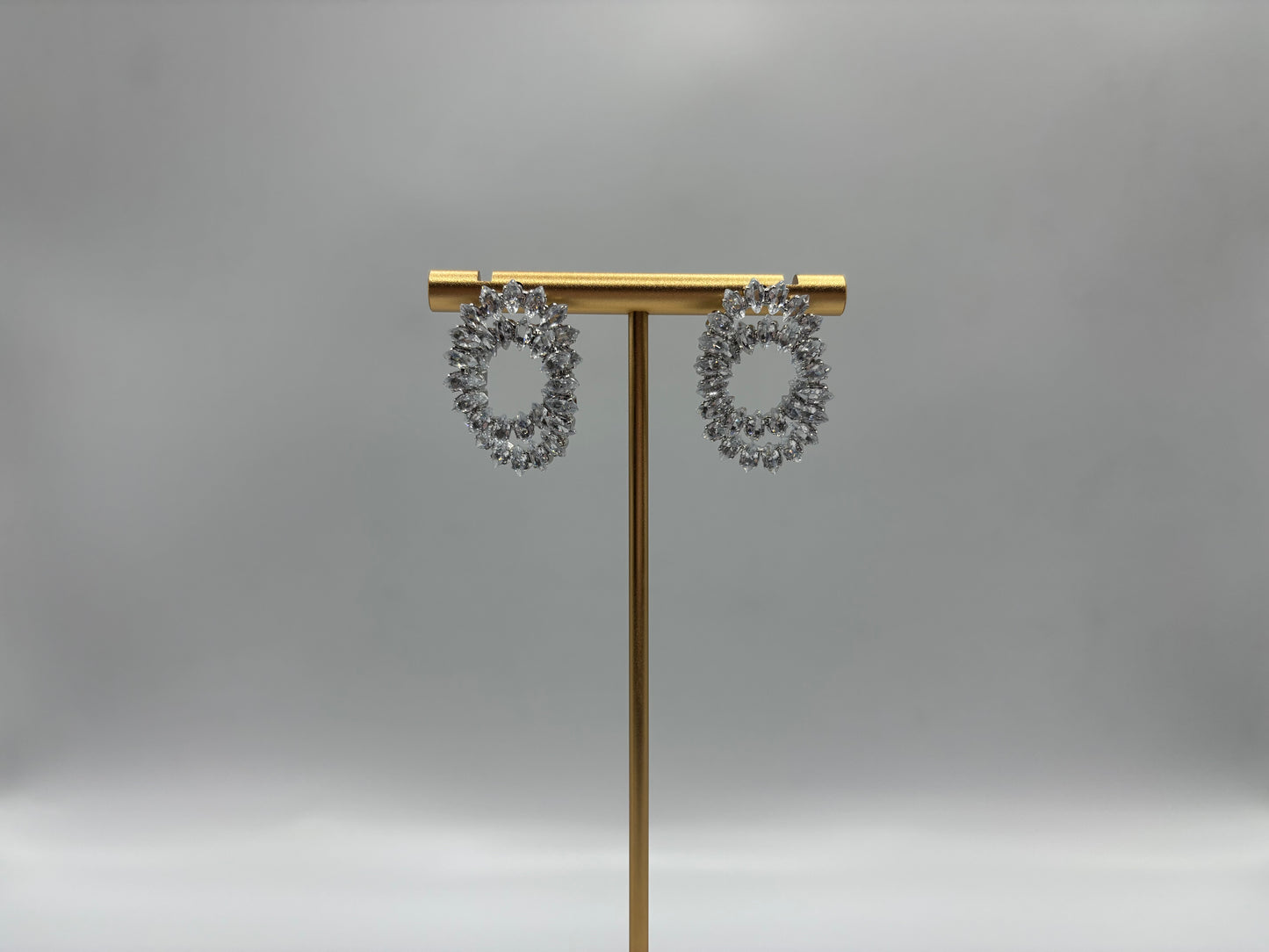 Shine Loop earrings