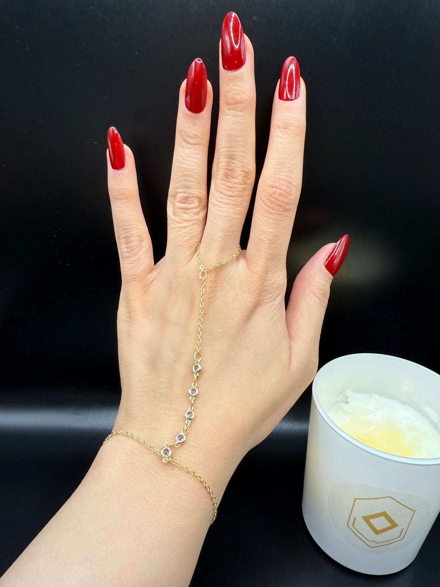 Infinity Handchain