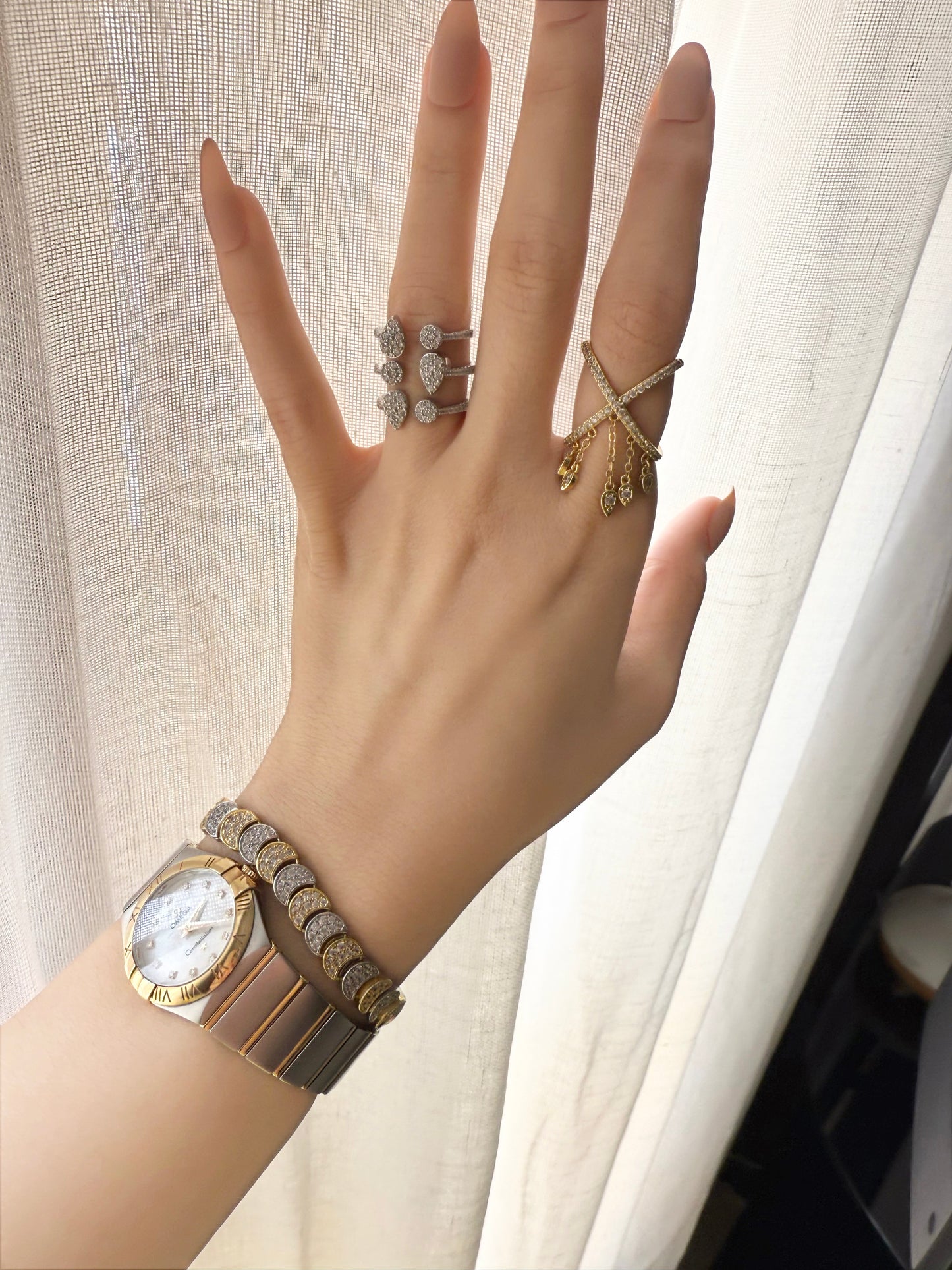 Dangling X Ring