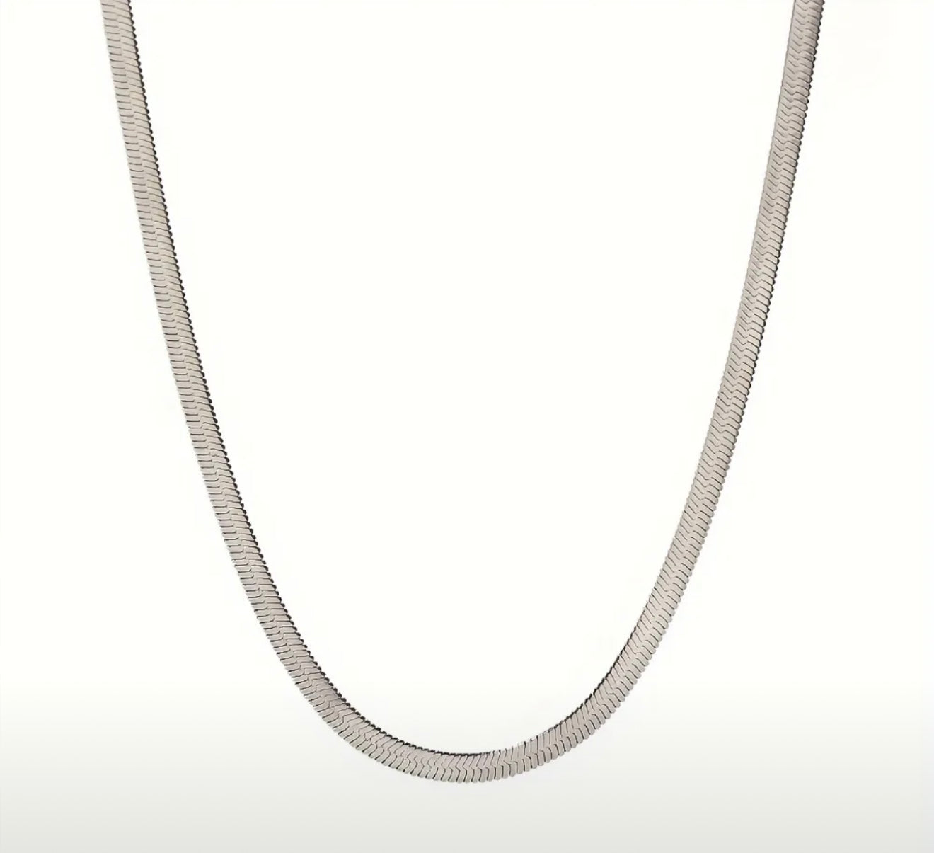 Snake chain necklace