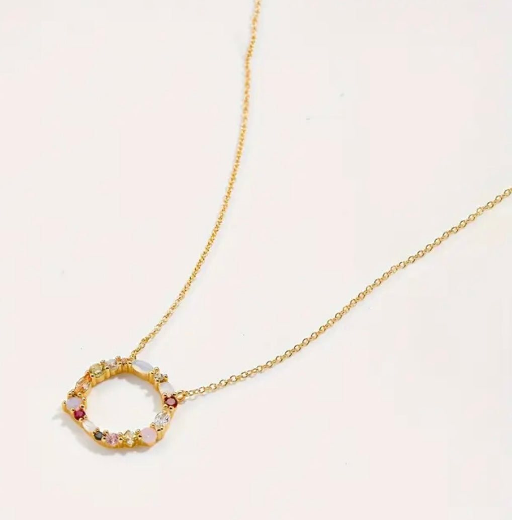 Coloulful circular necklace