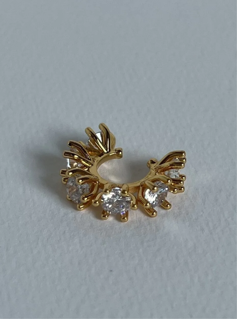Ear cuff