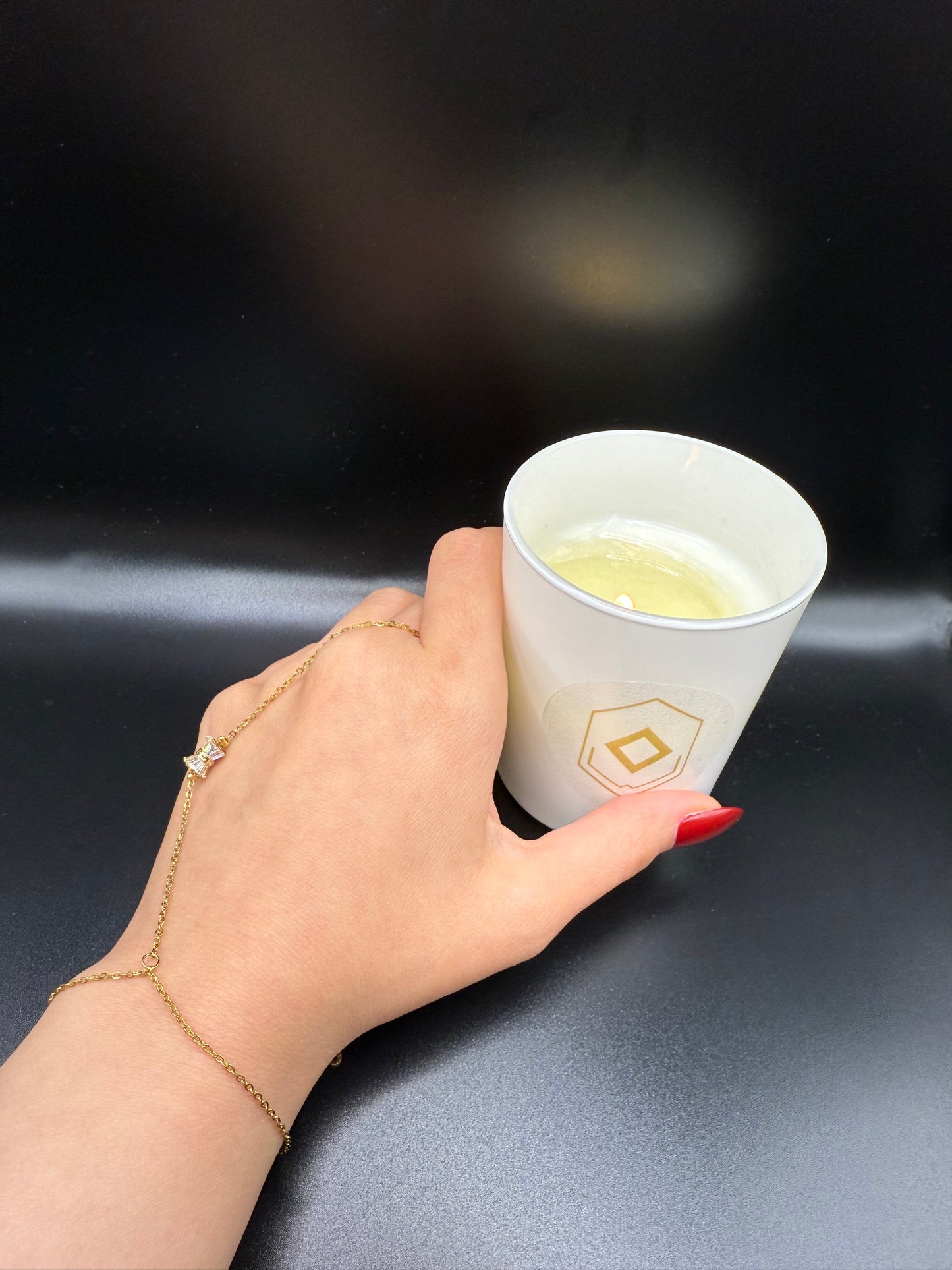 Classy Handchain