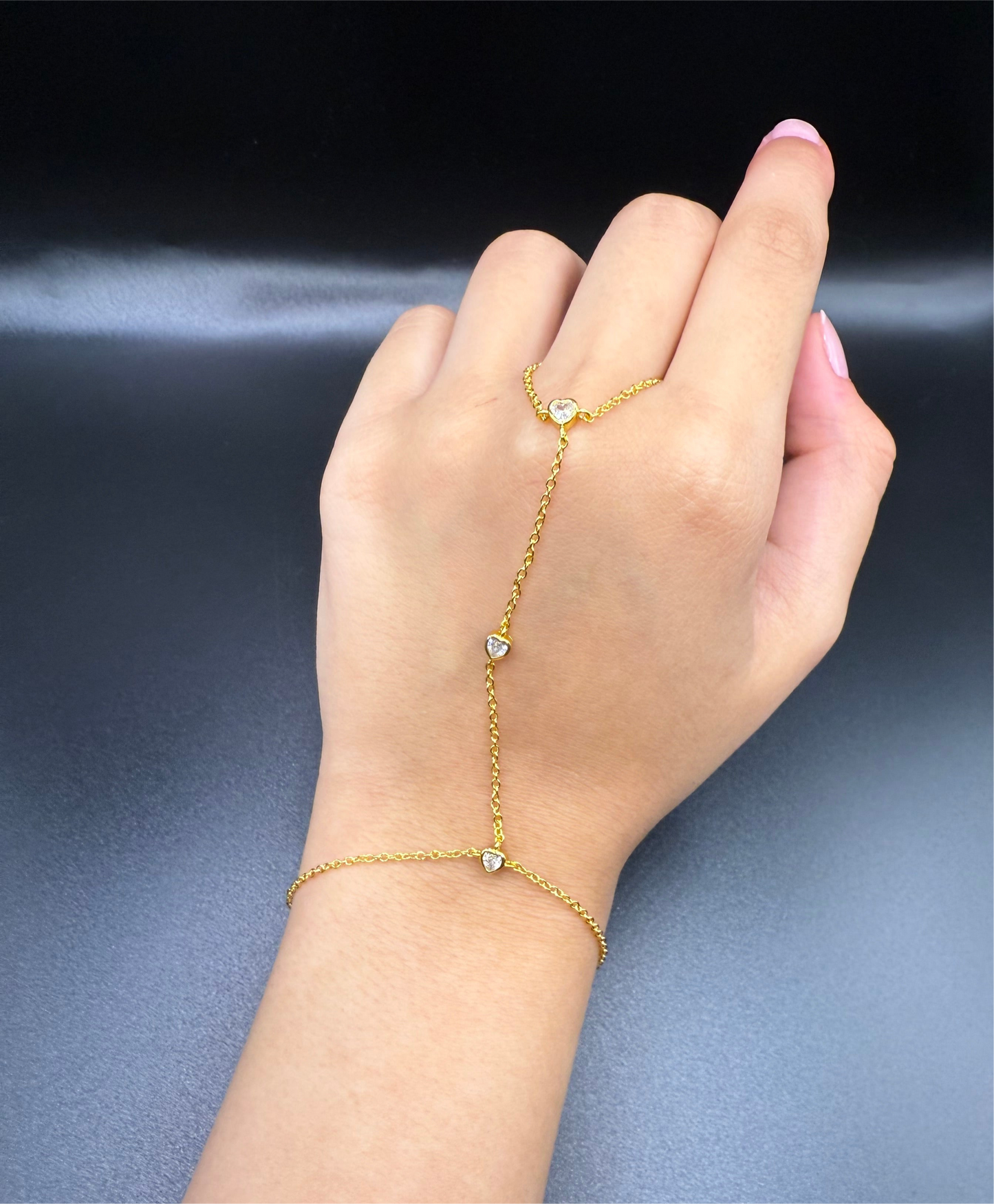 Mini Hearts Handchain
