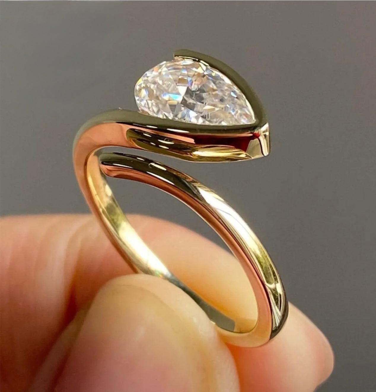 Waterdrop Ring