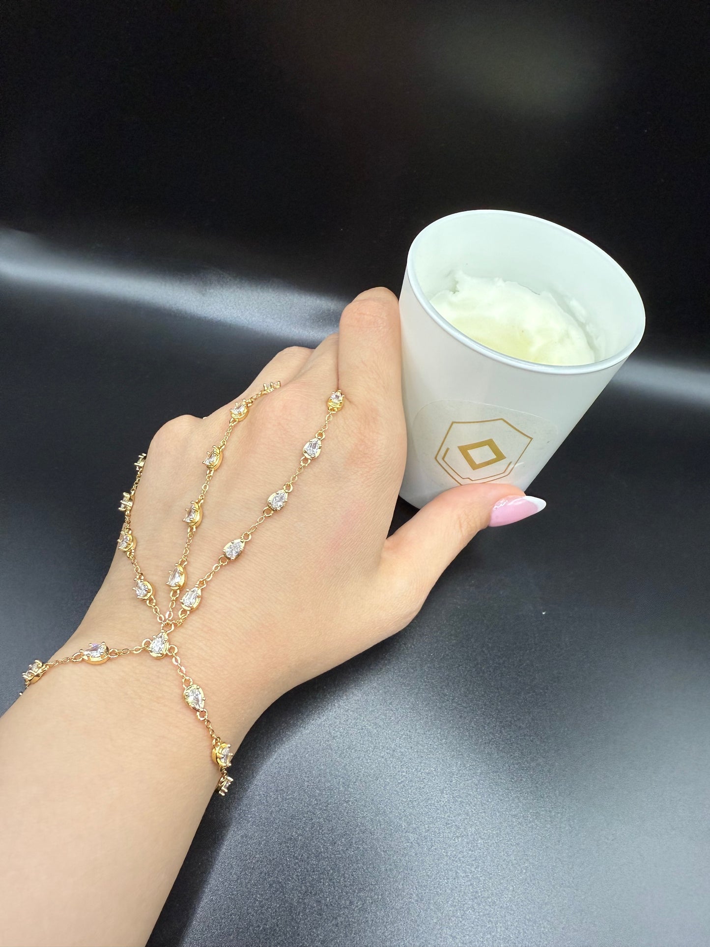 Nagsh Handchain
