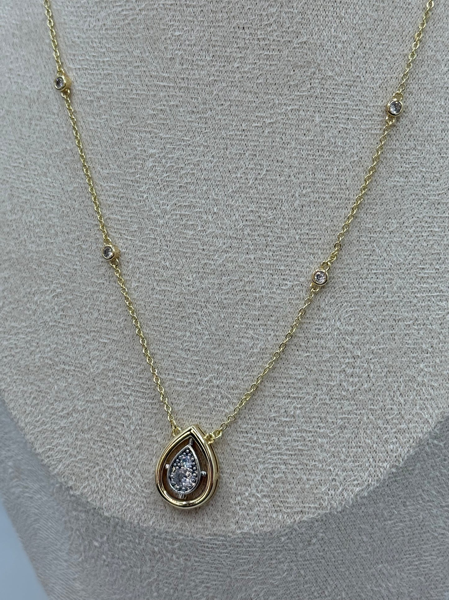 Droplet Necklace