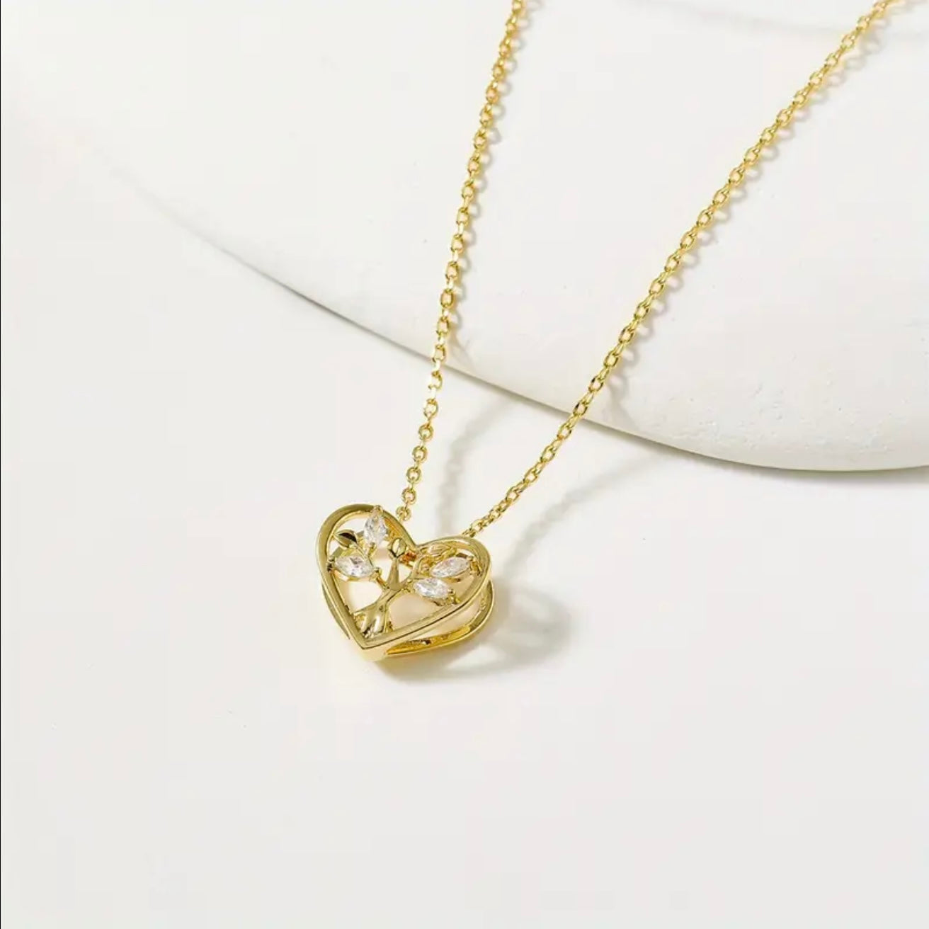 Tree heart Necklace
