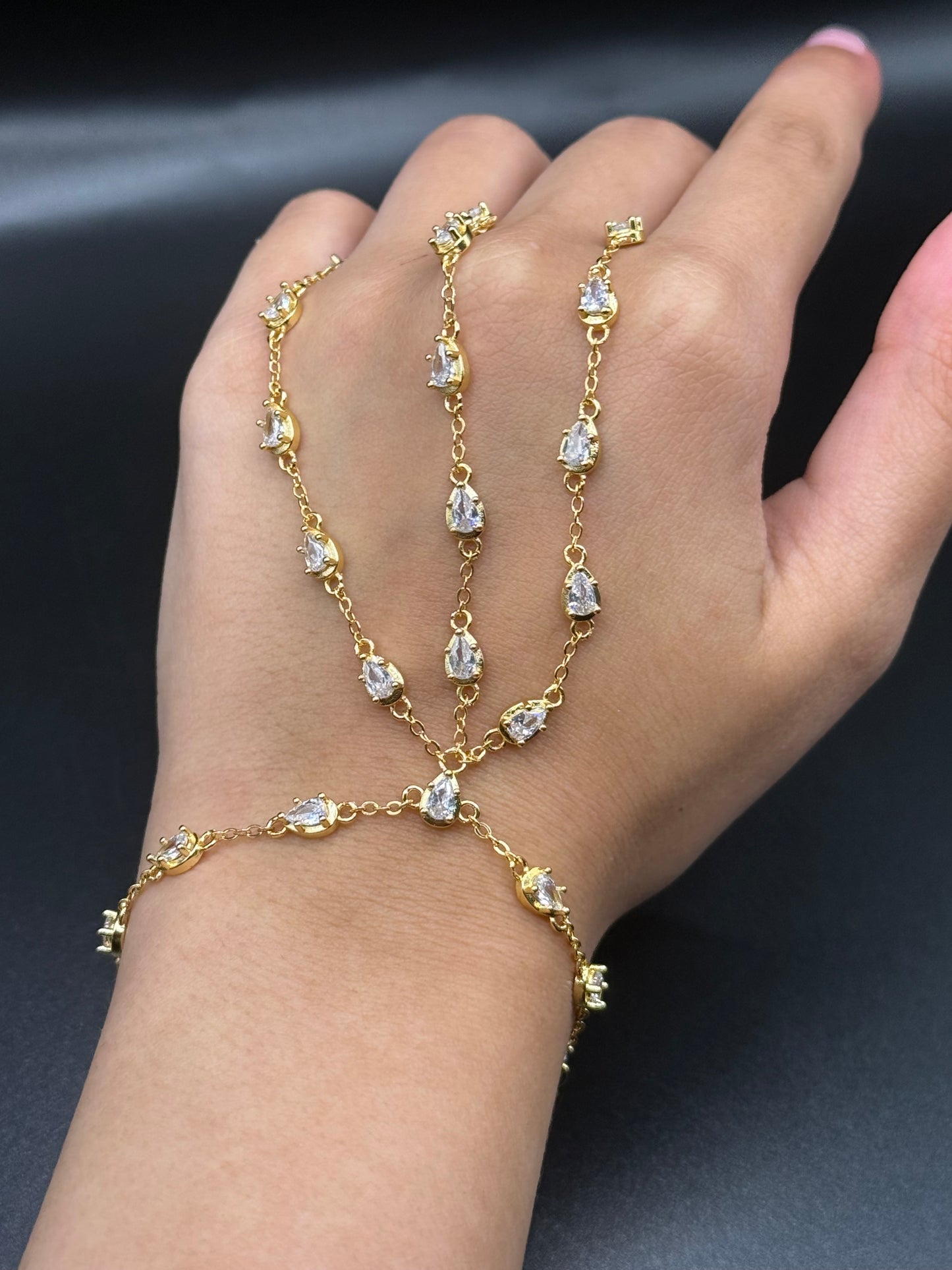 Nagsh Handchain