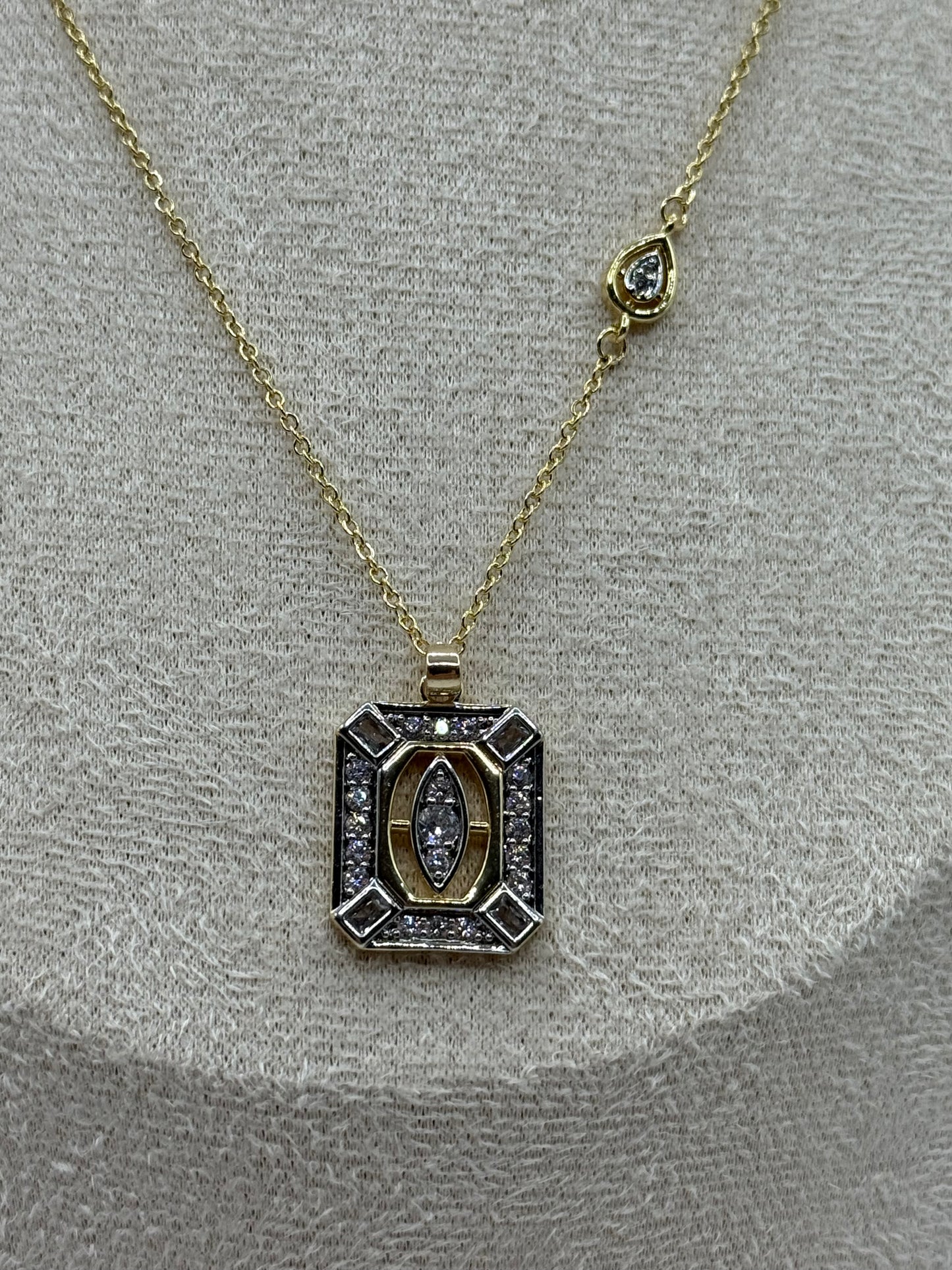 Marrisa Pendant Necklace
