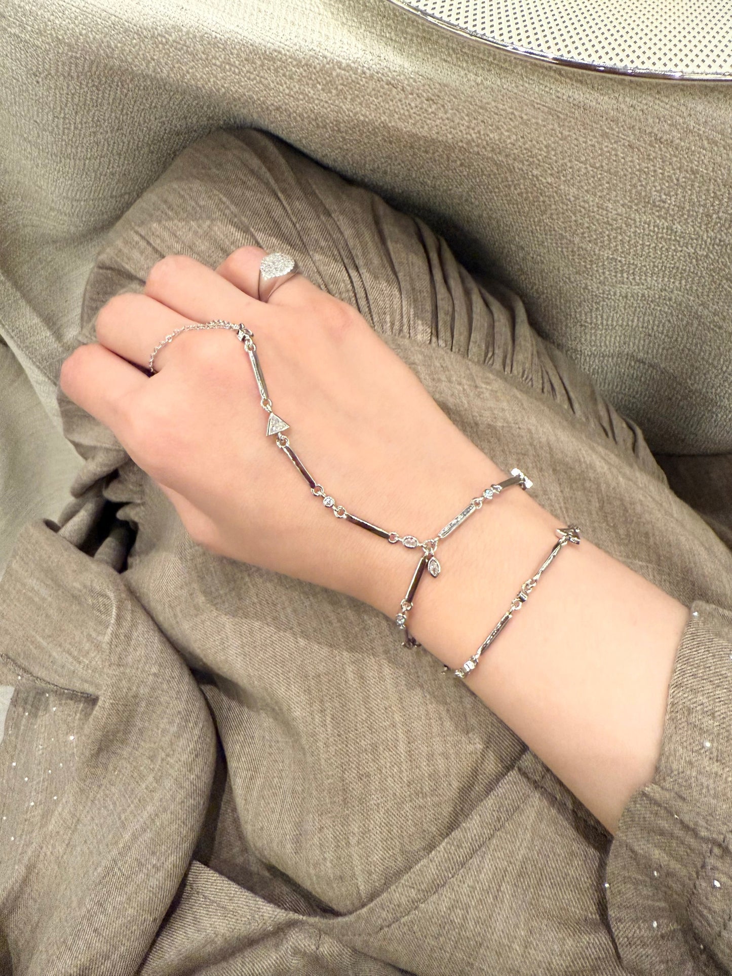 Waterdrop Aurora Handchain