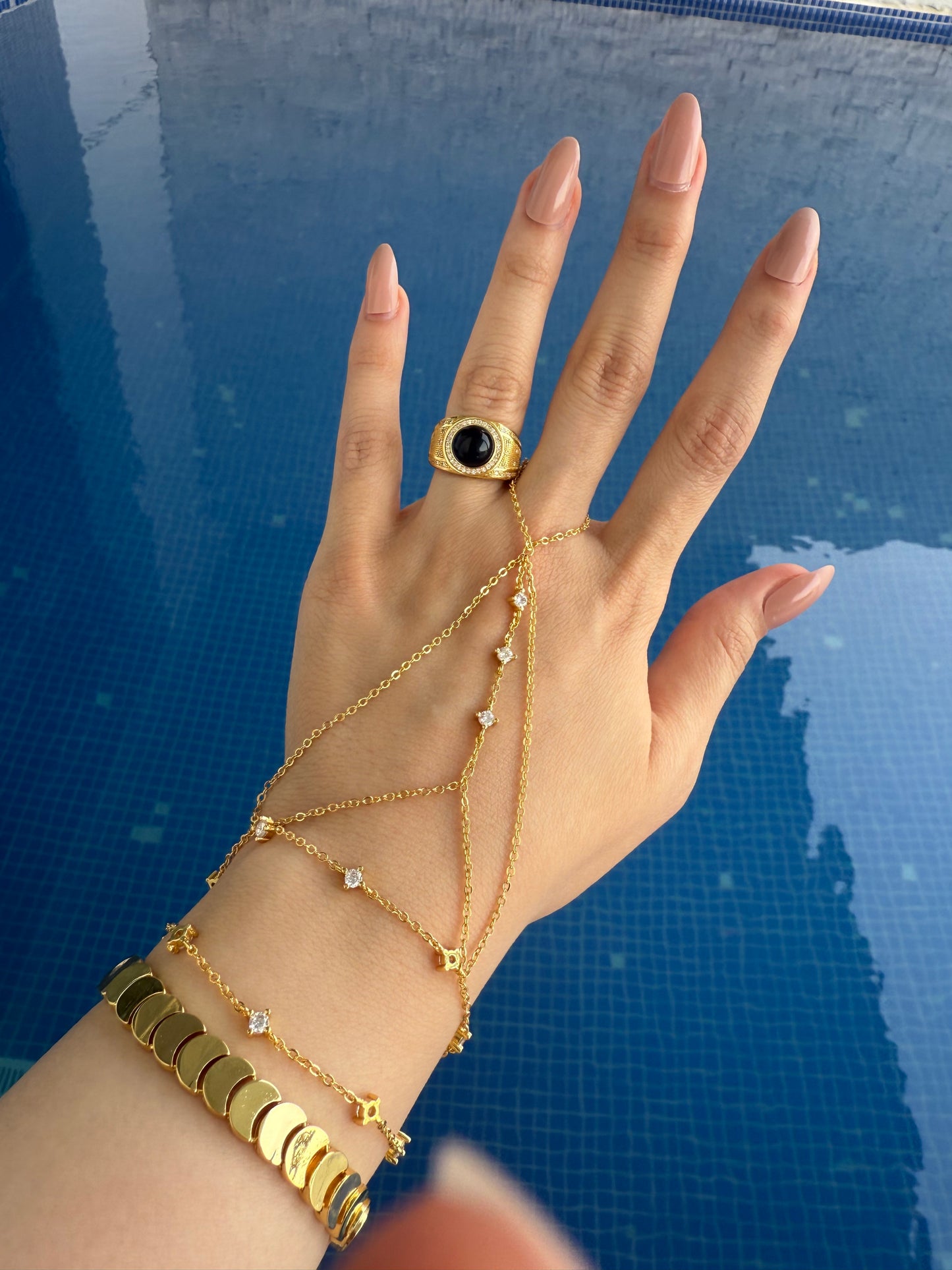 Sabeeka Handchain