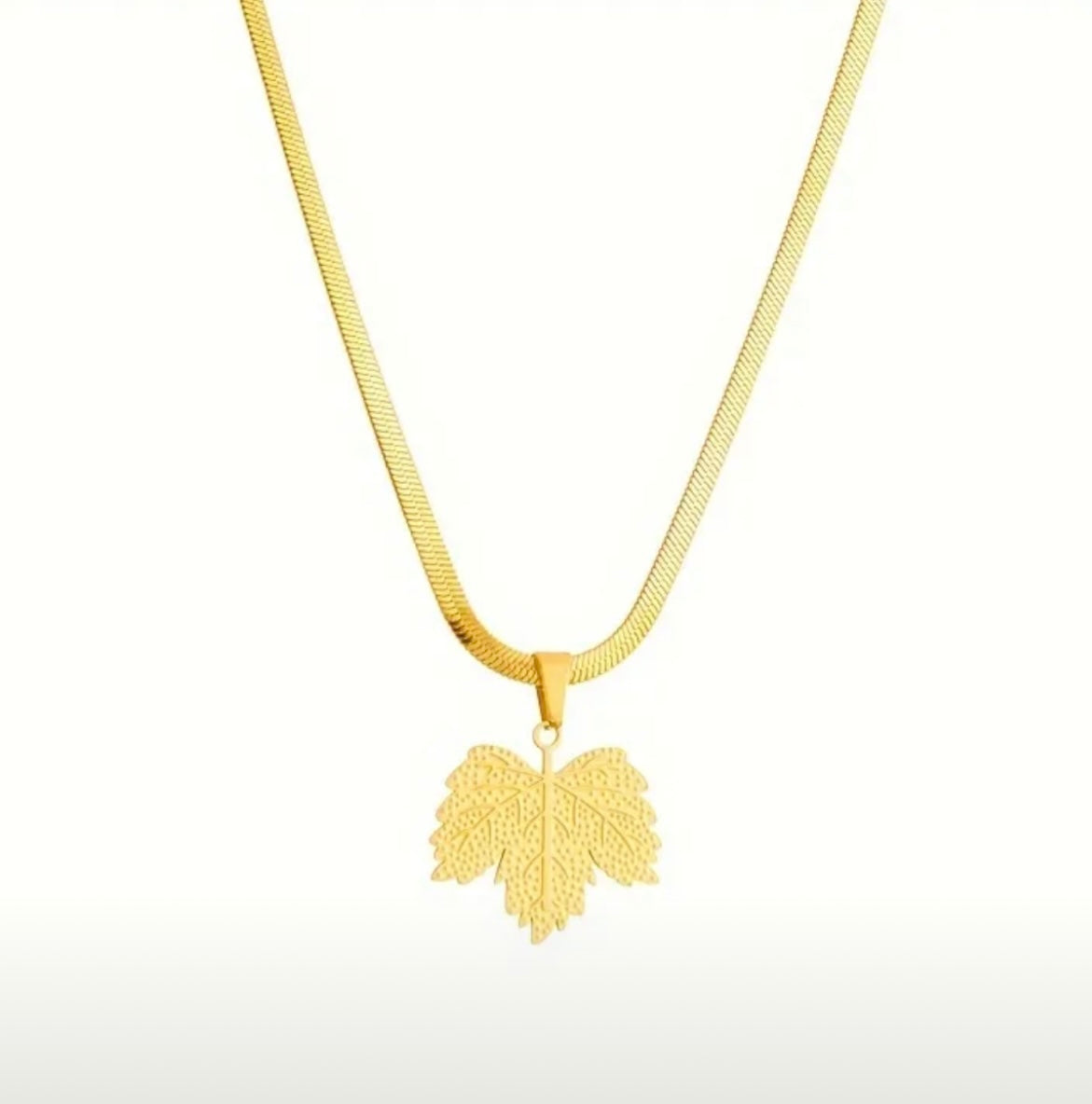 Maple leaf snake necklace