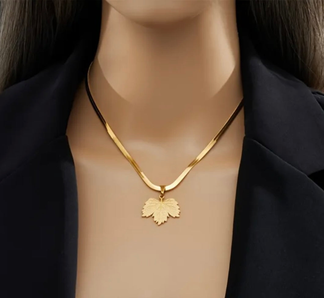 Maple leaf snake necklace
